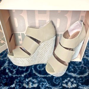 BCBG BG-JIORNO Wedges 7M White Sand